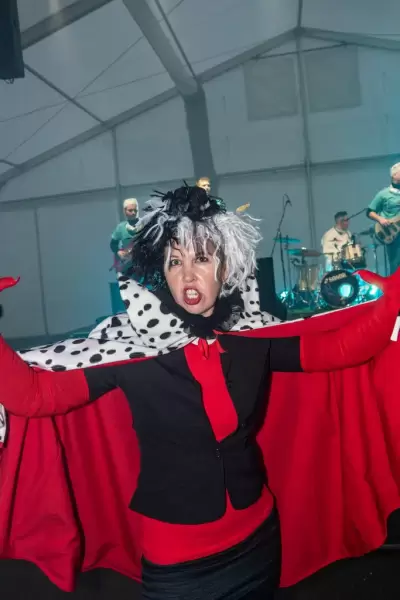 8 karneval 2024-360
