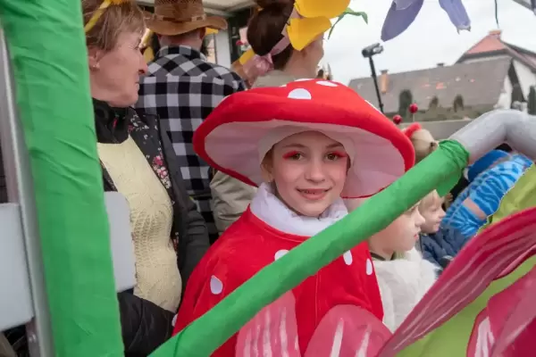 8 karneval 2024-95