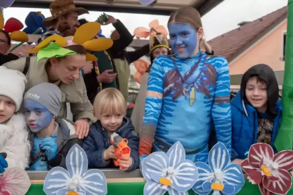 8 karneval 2024-96